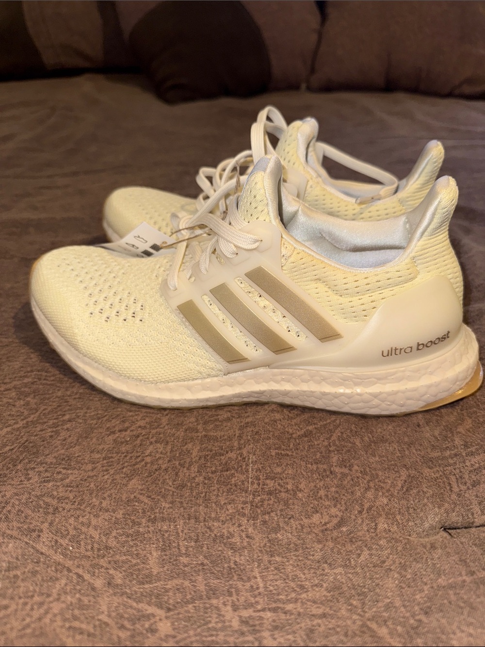 adidas Ultra Boost Women's Sneakers - White/Cream size 6.5